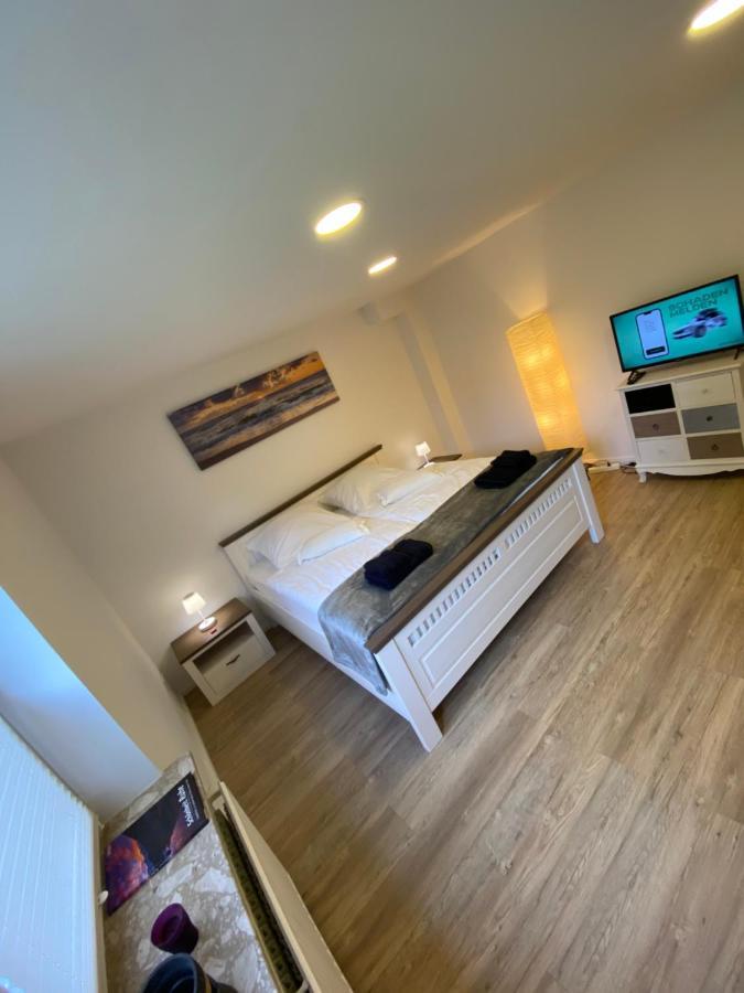 Schoene Wohnung Mit Garten Beim Outletcenter 5 Km Boostedt Exterior foto