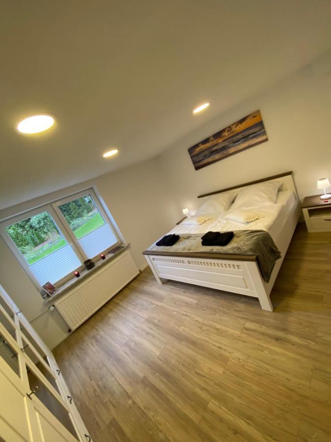 Schoene Wohnung Mit Garten Beim Outletcenter 5 Km Boostedt Exterior foto